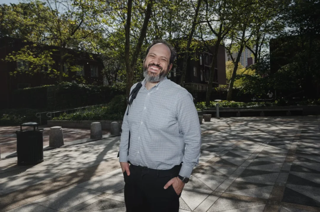 硅谷AI大佬的育儿经：别瞎学编程，文科生要逆袭，这6句话必须尽早跟孩子讲