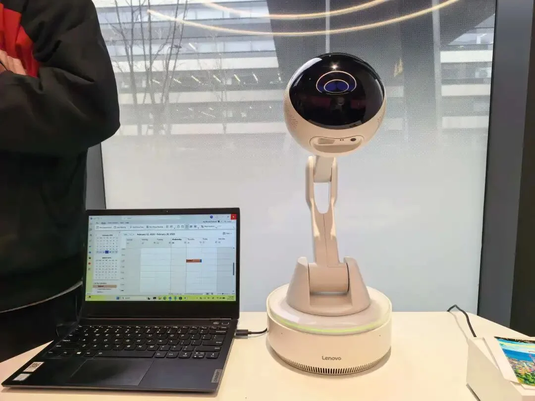 ​AI 助手的「硬件实体」，还能怎么变？